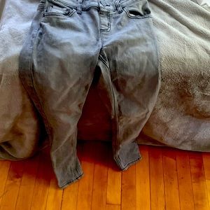 They are comfy and they look good with cowgirl boots